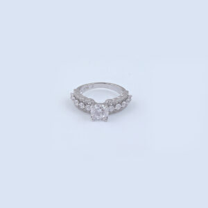 Exclusive Round Diomand Ring